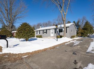 6 Rabideau Dr, Easthampton, MA 01027