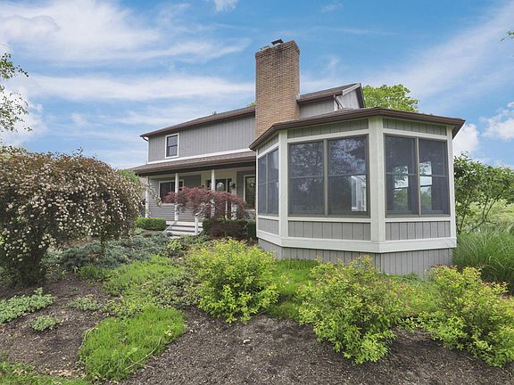 2nd image of 10800 Springwater Dr