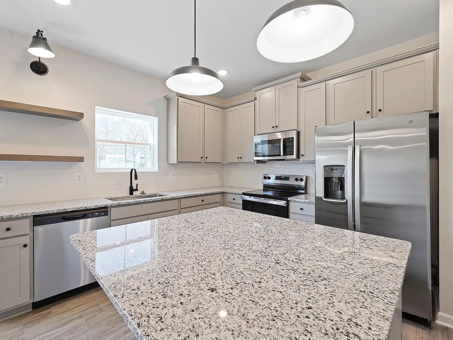 214 Scoter Road - 1 — Photo 4