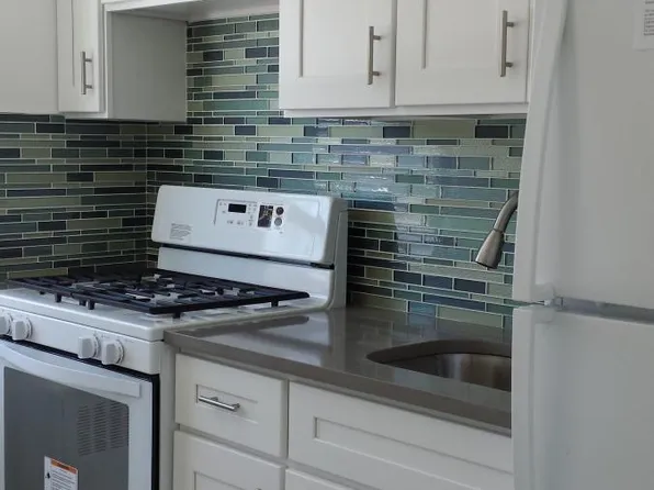 148 Vanderburgh Ave Floor 2, Rutherford, NJ 07070