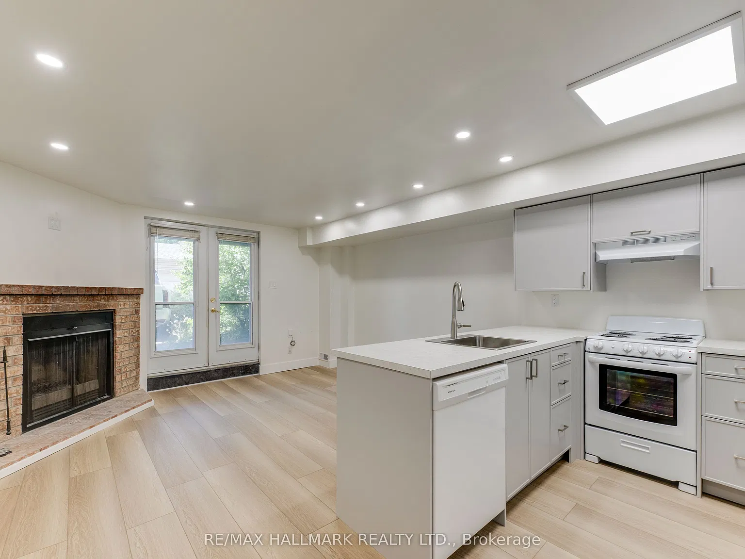 1 bed, $1,790 — Photo 3