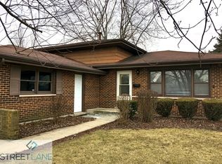 18062 Exchange Ave, Lansing, IL 60438