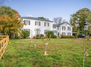 11 Acorn St, Hampton, VA 23669