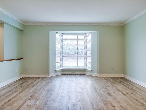 5th image of 4719 Skillman St #A