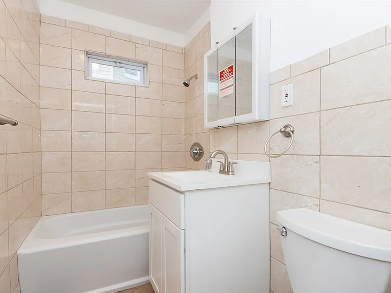 35 Torrey St #3 — Photo 23