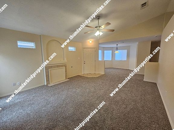 5th image of 8105 Vista Serena Ln SW
