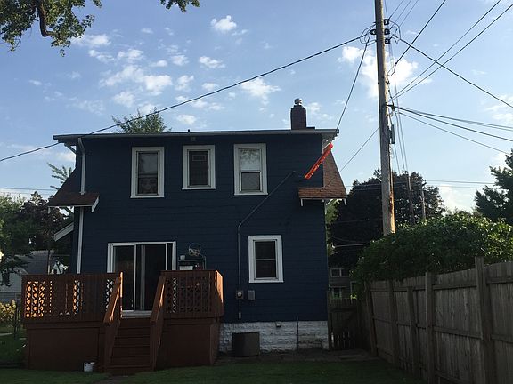 3rd image of 1061 Orchard Ave