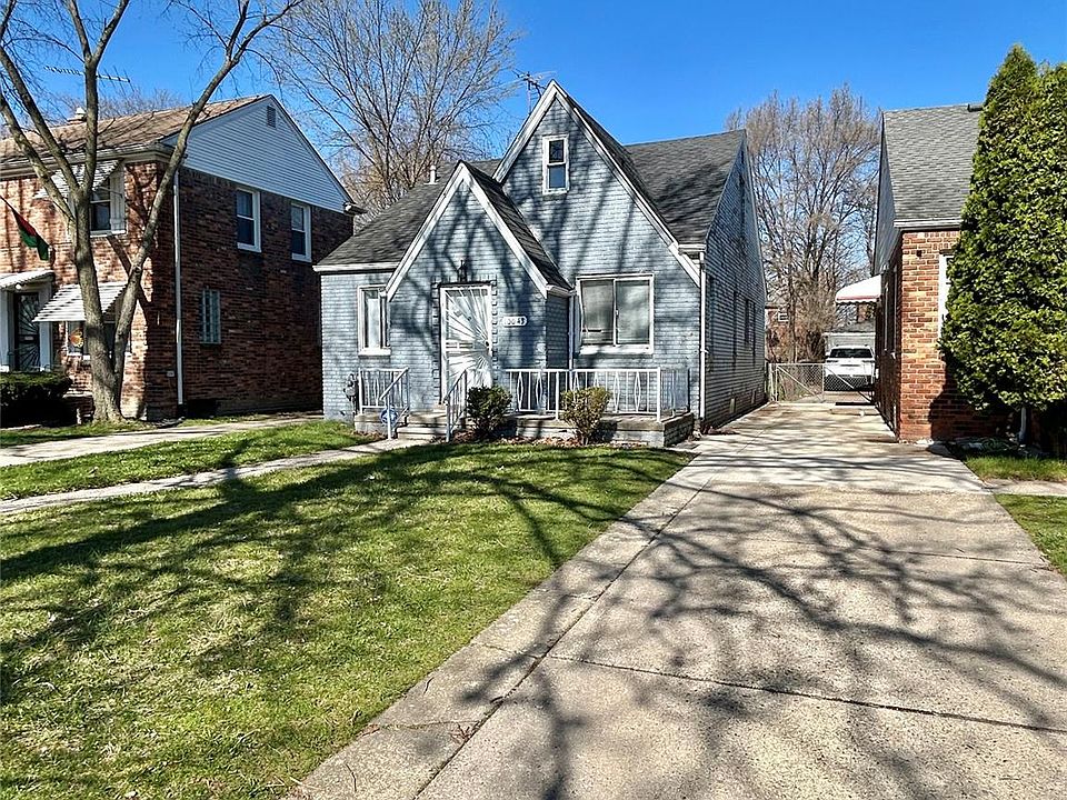 2nd image of 10043 McKinney St