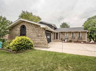 9100 Ridgeland Ave, Oak Lawn, IL 60453
