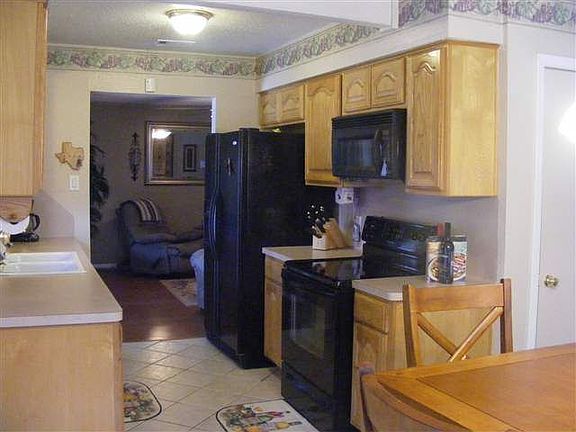 3rd image of 4201 Stoney Brook Ln