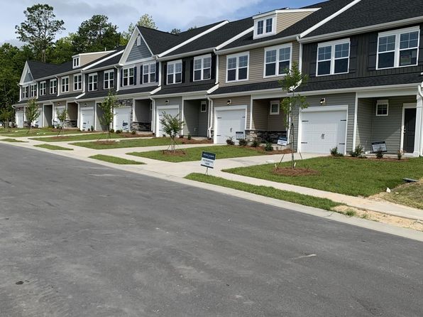 114 Hibiscus Leaf Way