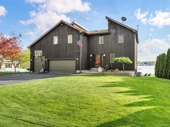 15 Oneill Lane, East Hampton, CT 06424