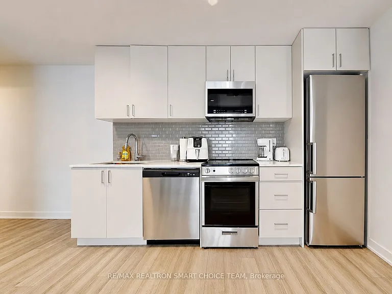 1005 Dundas St E #364 — Photo 11