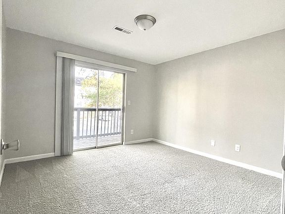 5th image of 93 Jones Ave