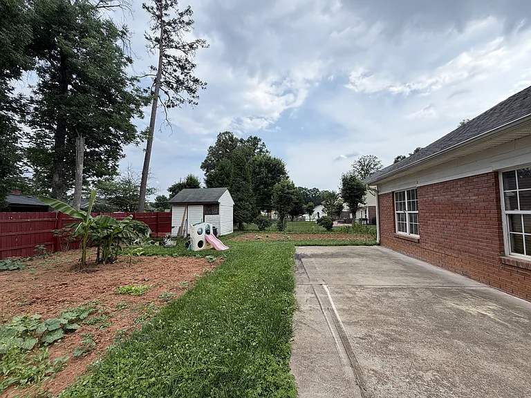 2501 Burkholder Rd — Photo 25