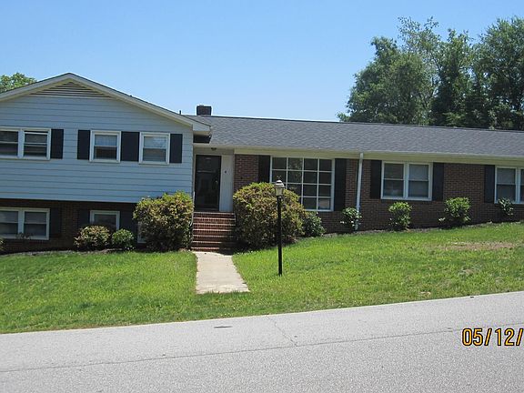 2nd image of 4 Chipwood Ln