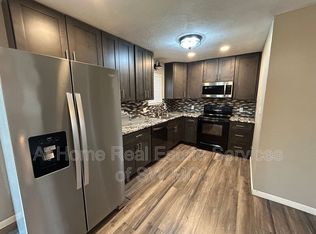 1146 N Drury Ave, Springfield, MO 65802