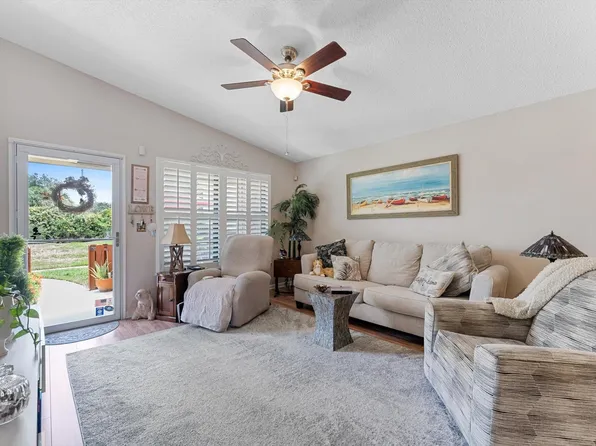 8070 SE Villa Circle #A, Hobe Sound, FL 33455