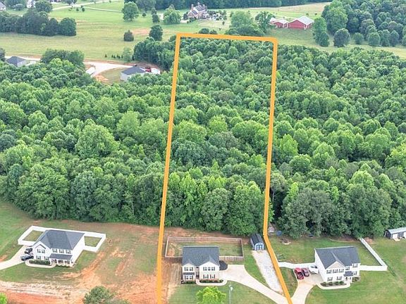 3rd image of 1275 Twin Bridge Rd