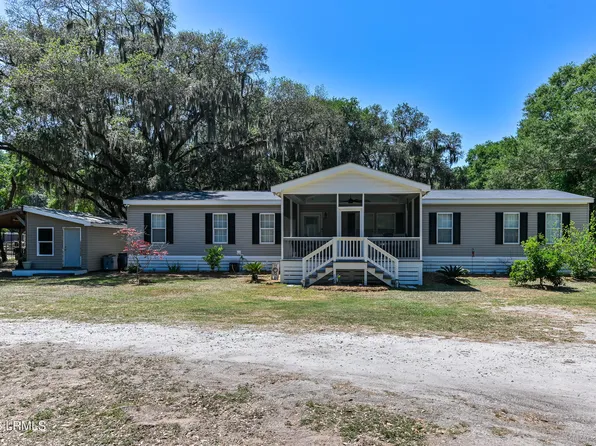 152 Dr Martin Luther King Dr, Saint Helena Island, SC 29920