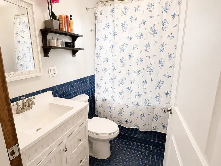 515 N 34th St — Photo 8