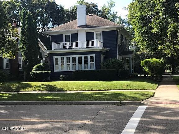 2nd image of 2405 S Park St