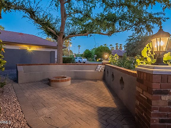 3rd image of 1112 W EL CAMINO Drive