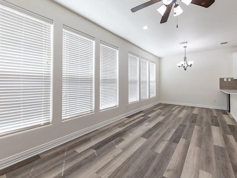 2645 Villa Di Lago Dr #4 — Photo 11