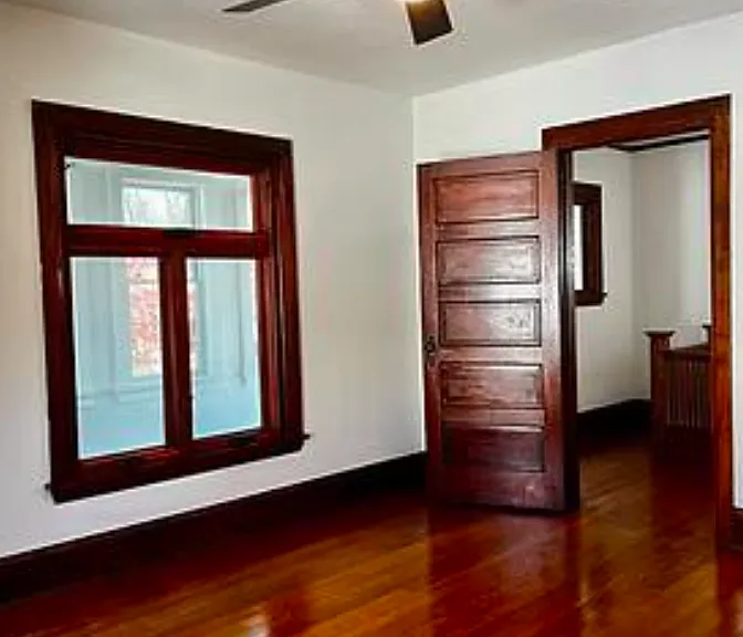 103 E Tompkins St #1 — Photo 3