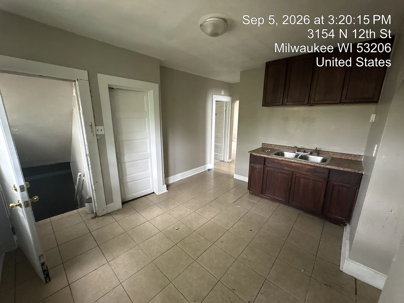 2 bed, 700 sqft, $1,100 — Photo 1