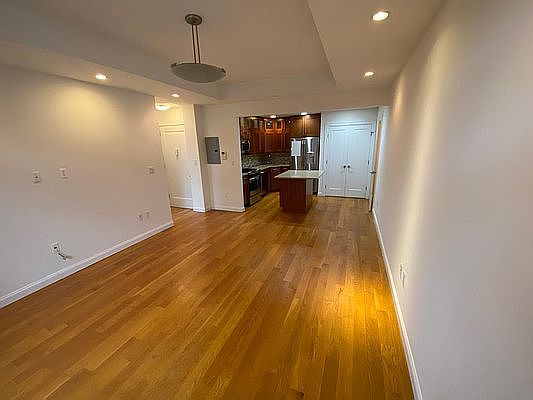3rd image of 26 4th St APT 1B