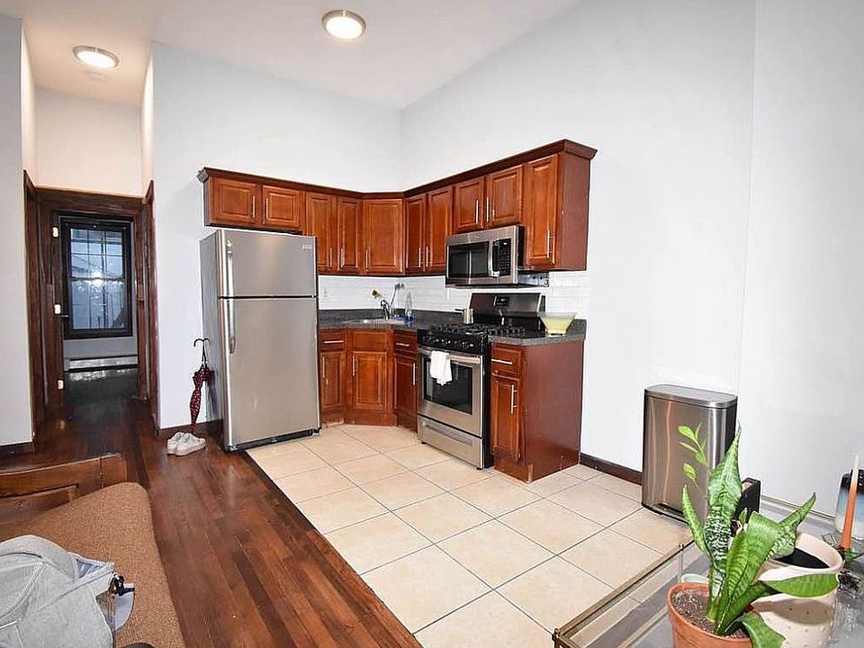 1st image of 191A Vernon Ave APT 3