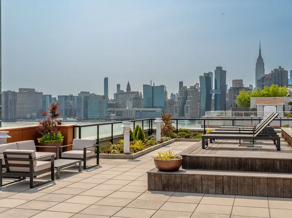 2-17 51st Avenue image 10 of 13