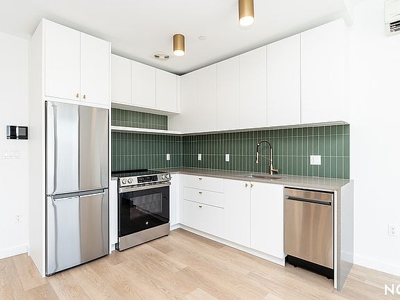 3rd image of 527 Grand Ave #505