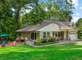 37 Stone House Rd, Somers, NY 10589