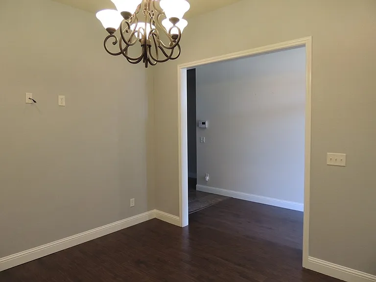 5706 Champions Dr — Photo 49