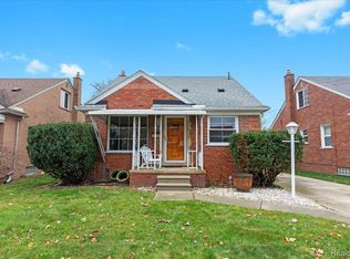 8968 Hubert Ave, Allen Park, MI 48101