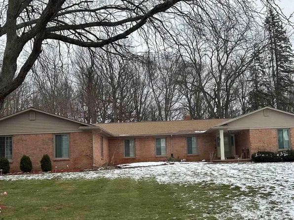 1260 Springborrow Dr, Flint, MI 48532