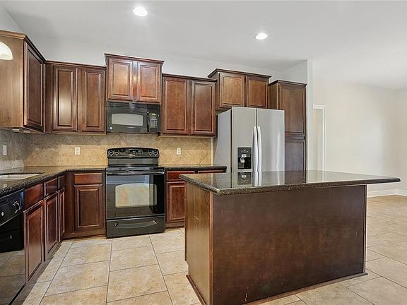 5th image of 4422 Bay View Dr