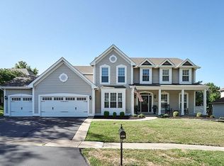 17108 Westridge Meadows Dr, Chesterfield, MO 63005
