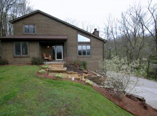 6016 Fox Run Rd, Highland Heights, KY 41076