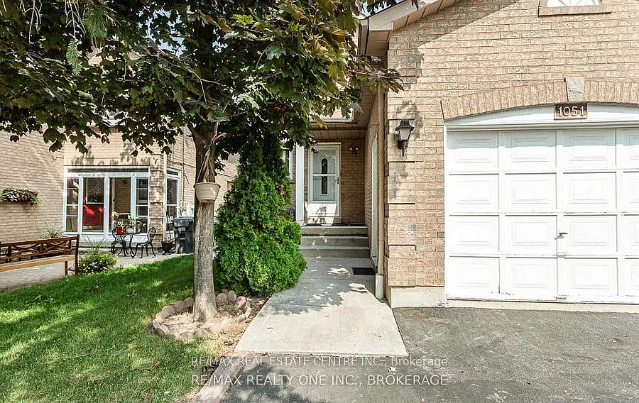 3 bed, $2,900 — Photo 3