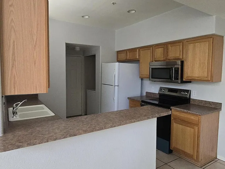 1445 E Broadway Rd #119 — Photo 10