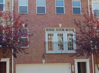 1027 Glenwood Station Ln, Charlottesville, VA 22901
