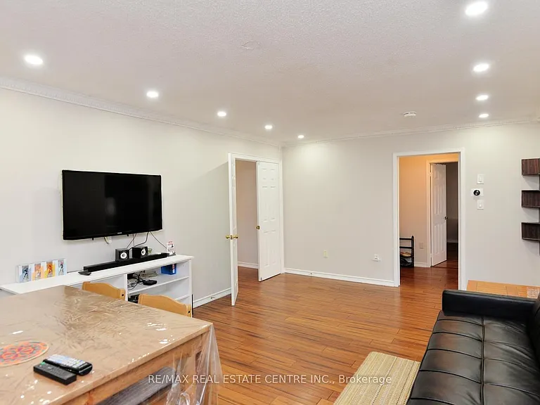 10 Sheldon Dr — Photo 13