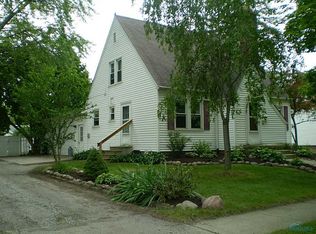 945 Grove St, Defiance, OH 43512