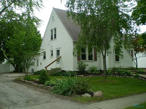 945 Grove St, Defiance, OH 43512