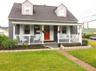 2899 Pioneer Dr, Ambridge, PA 15003