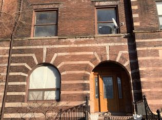 3811 S Giles Ave, Chicago, IL 60653