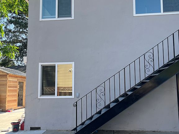 3rd image of 410 Fuller Ave #1